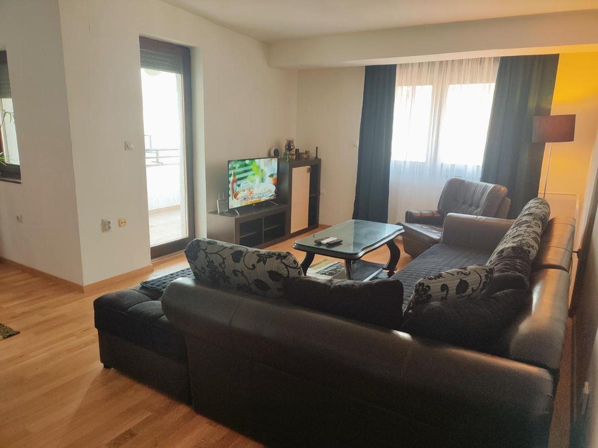 Antoni Apartment Скопье Экстерьер фото