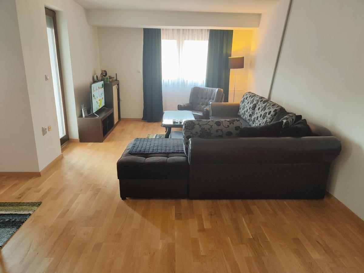 Antoni Apartment Скопье Экстерьер фото